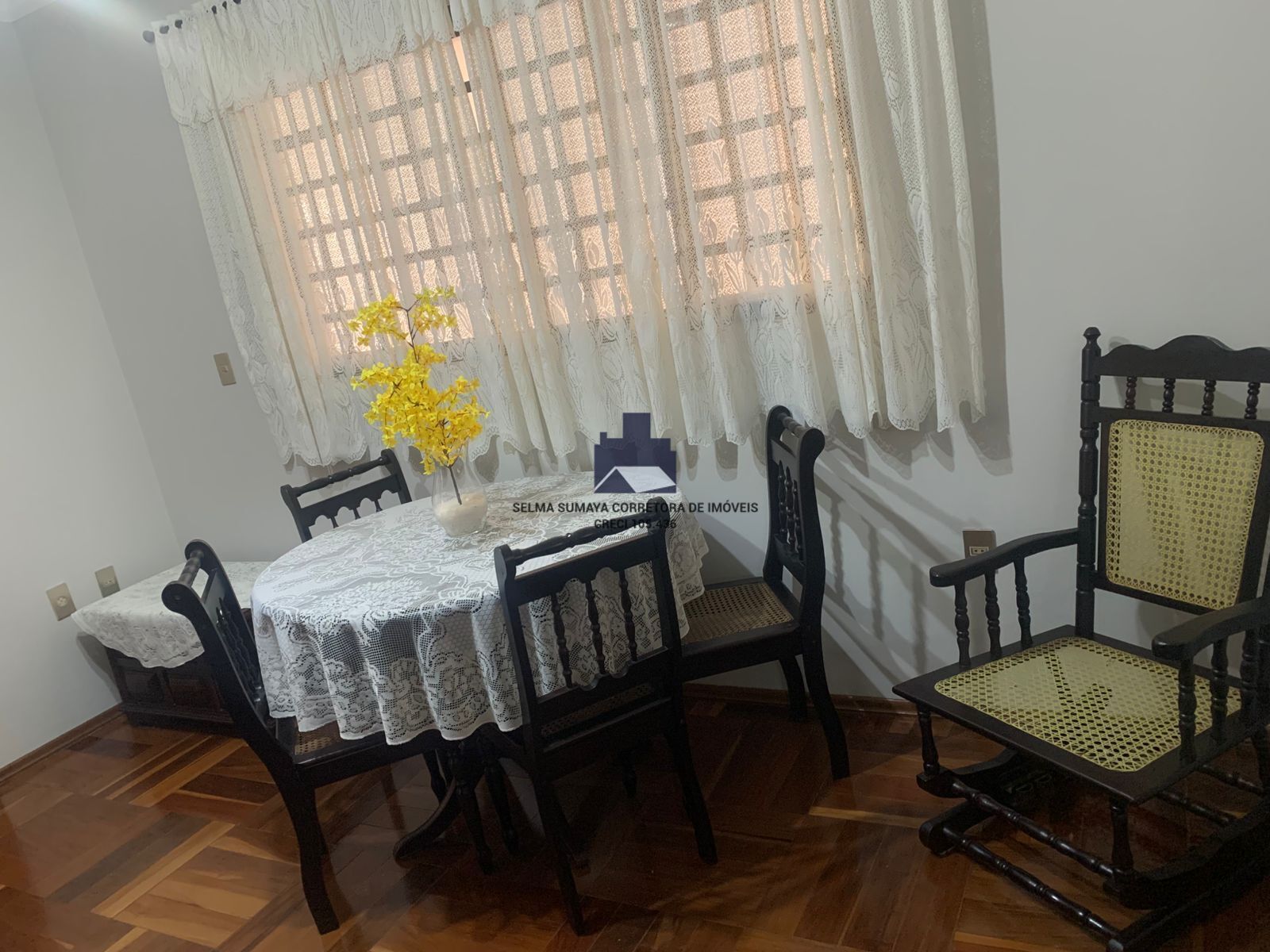 Casa com 3 quartos à venda, 242m² — foto 4 de 45