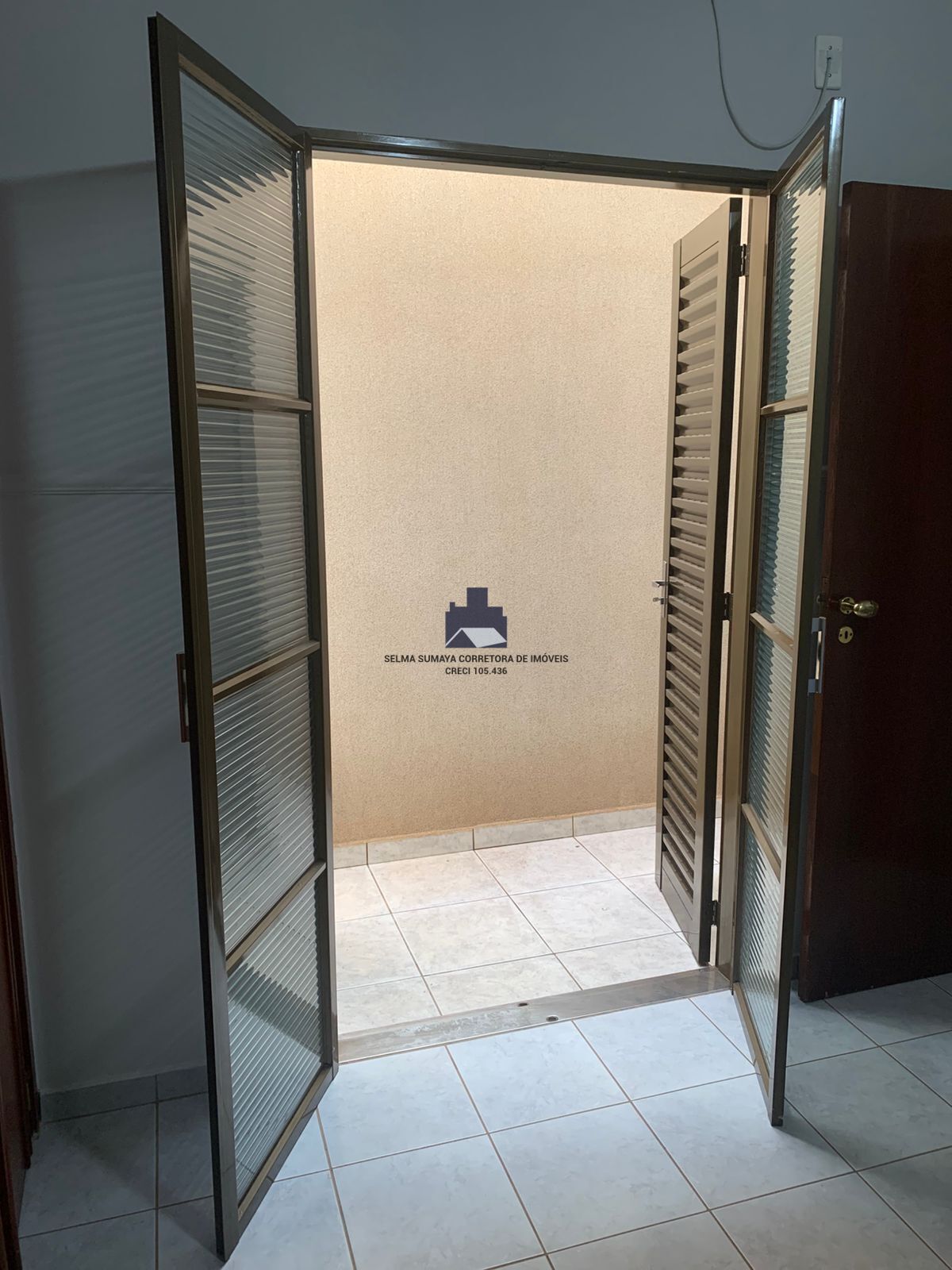Casa com 3 quartos à venda, 242m² — foto 41 de 45
