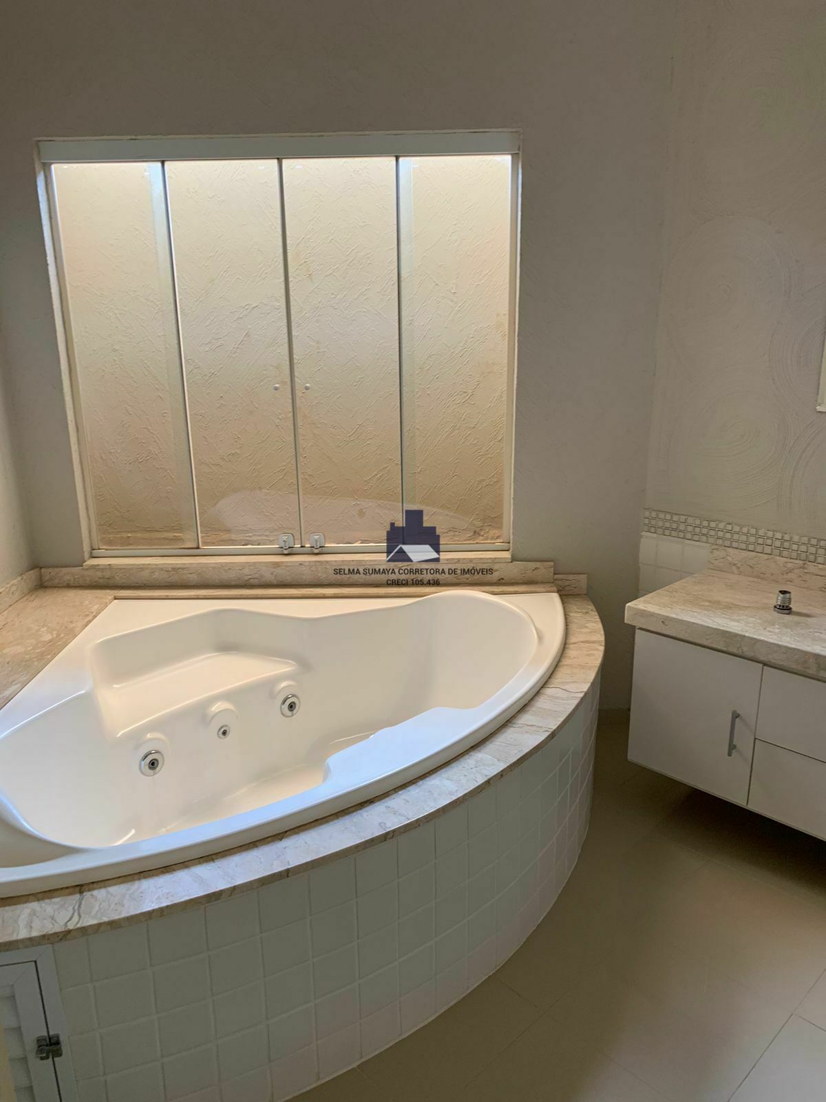 Casa de Condomínio com 3 quartos à venda, 373m² — foto 18 de 27