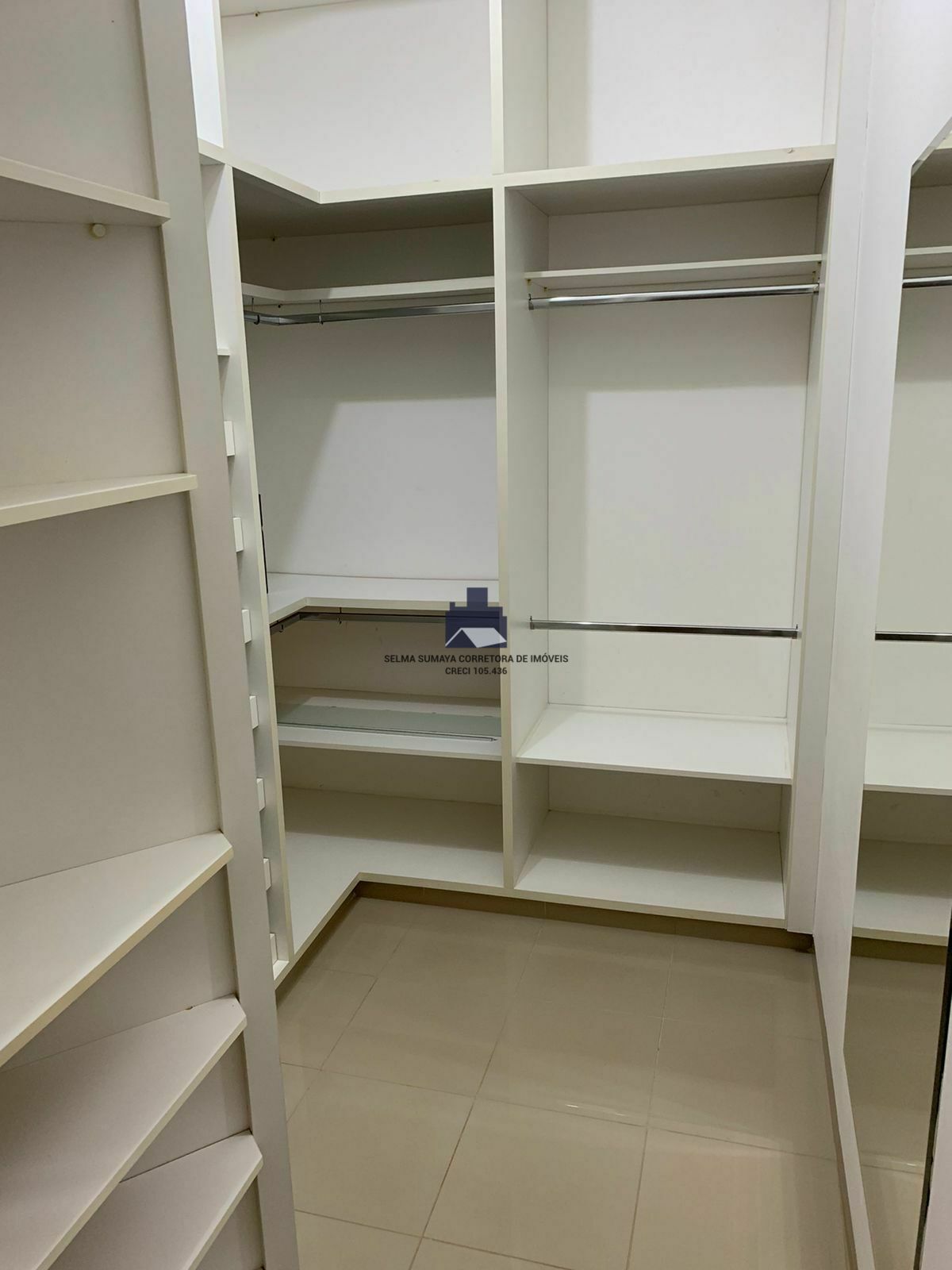 Casa de Condomínio com 3 quartos à venda, 373m² — foto 11 de 27