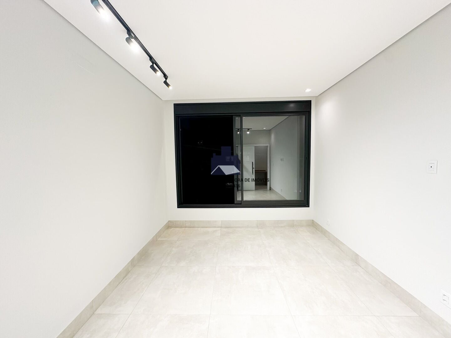 Casa de Condomínio com 3 quartos à venda, 290m² — foto 10 de 10