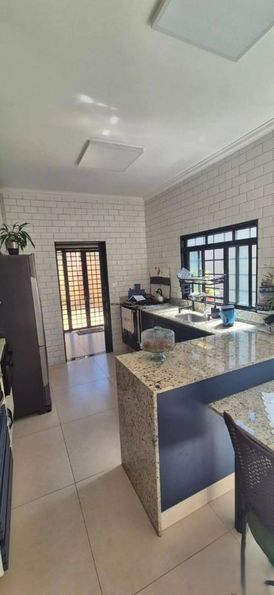 Casa com 5 quartos à venda, 365m² — foto 17 de 21