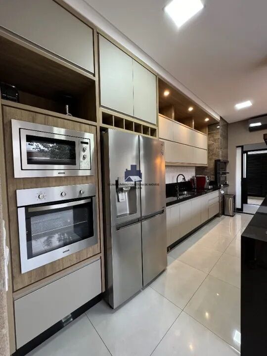 Casa de Condomínio com 3 quartos à venda, 207m² — foto 9 de 18