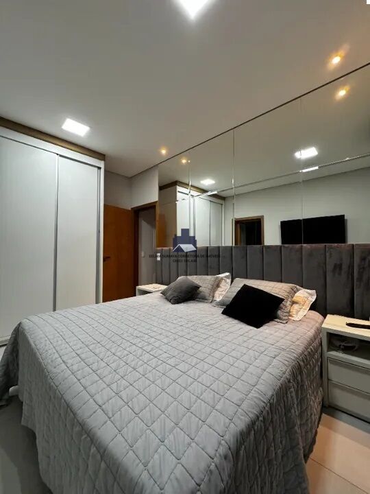 Casa de Condomínio com 3 quartos à venda, 207m² — foto 12 de 18