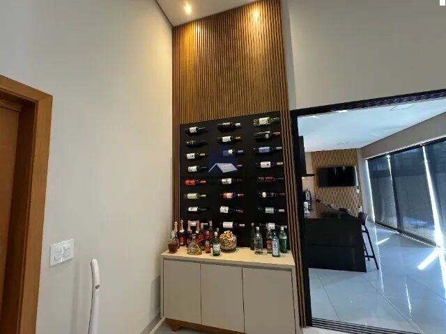 Casa de Condomínio com 3 quartos à venda, 207m² — foto 8 de 18