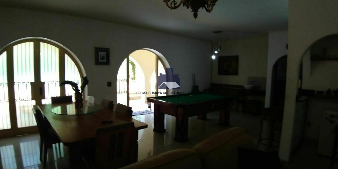 Casa com 3 quartos à venda, 730m² — foto 25 de 28
