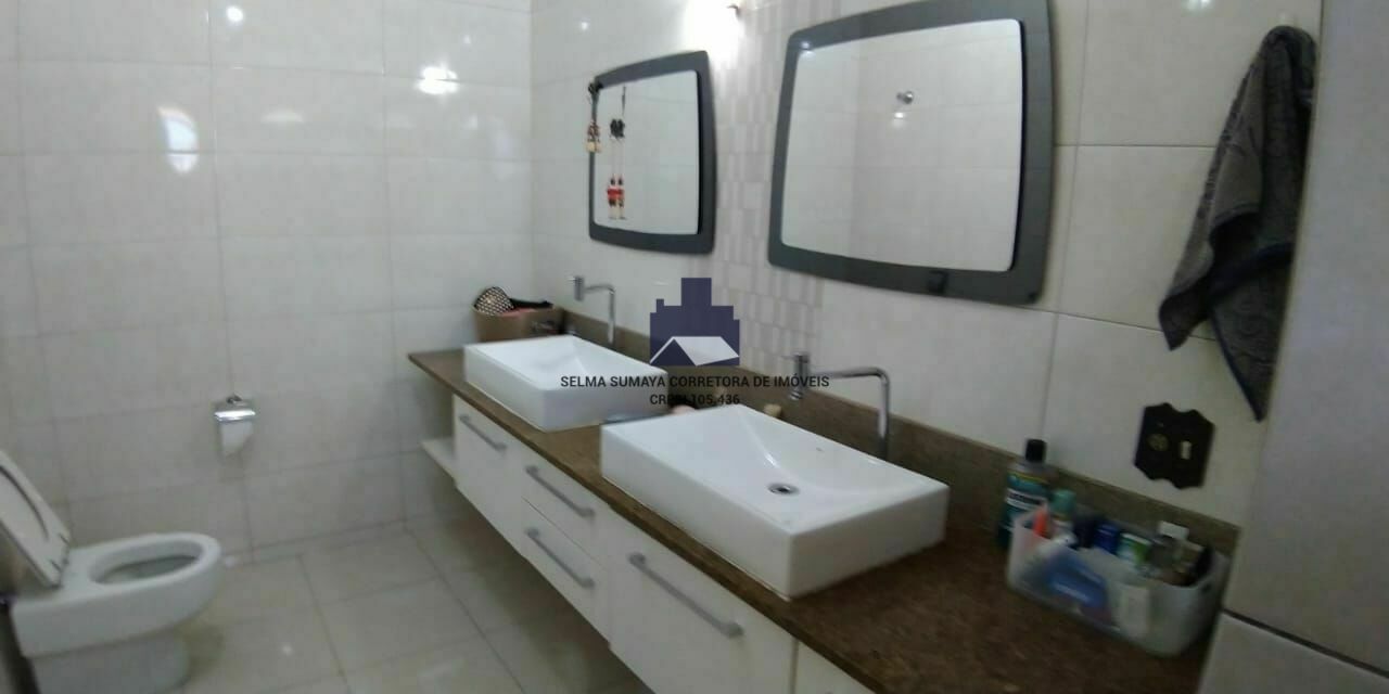 Casa com 3 quartos à venda, 730m² — foto 7 de 28