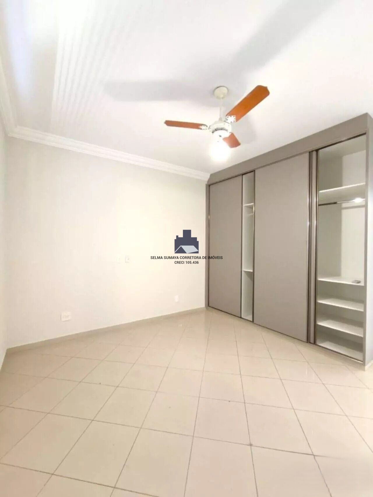 Casa de Condomínio com 4 quartos à venda, 320m² — foto 15 de 25