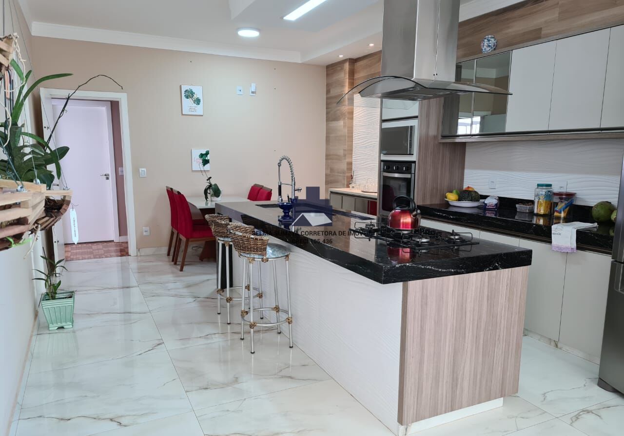Apartamento com 4 quartos à venda, 180m² — foto 8 de 19