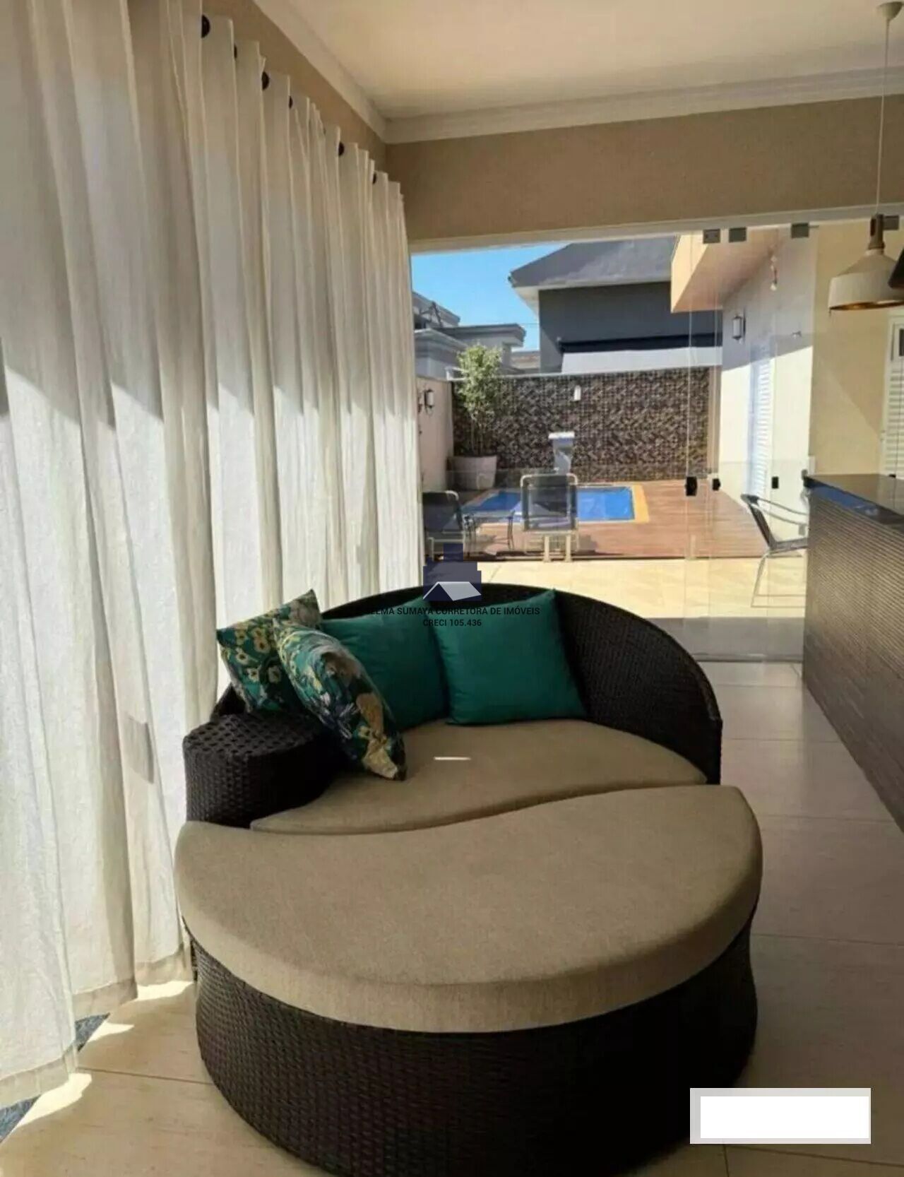 Casa de Condomínio com 4 quartos à venda, 252m² — foto 8 de 13