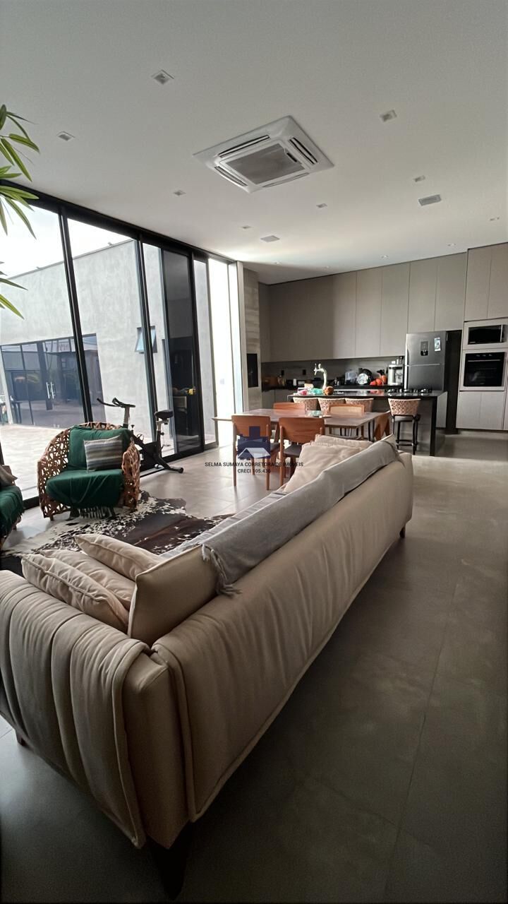 Casa com 3 quartos à venda, 210m² — foto 23 de 29