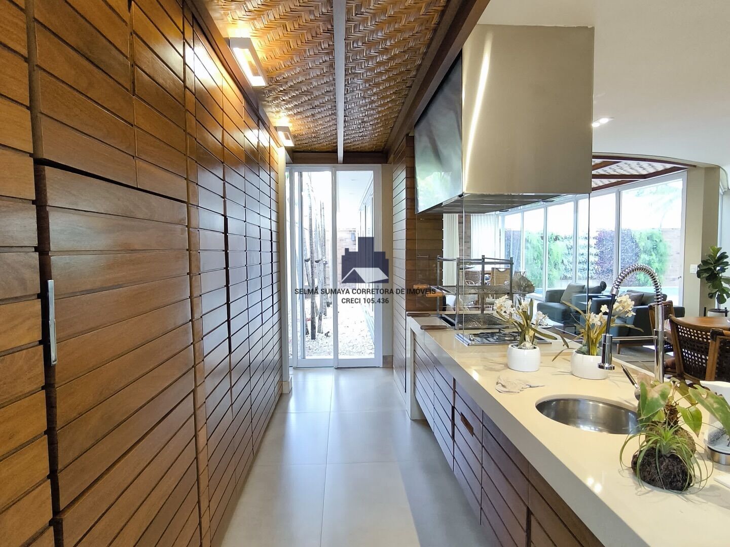 Casa de Condomínio com 4 quartos à venda, 400m² — foto 16 de 18