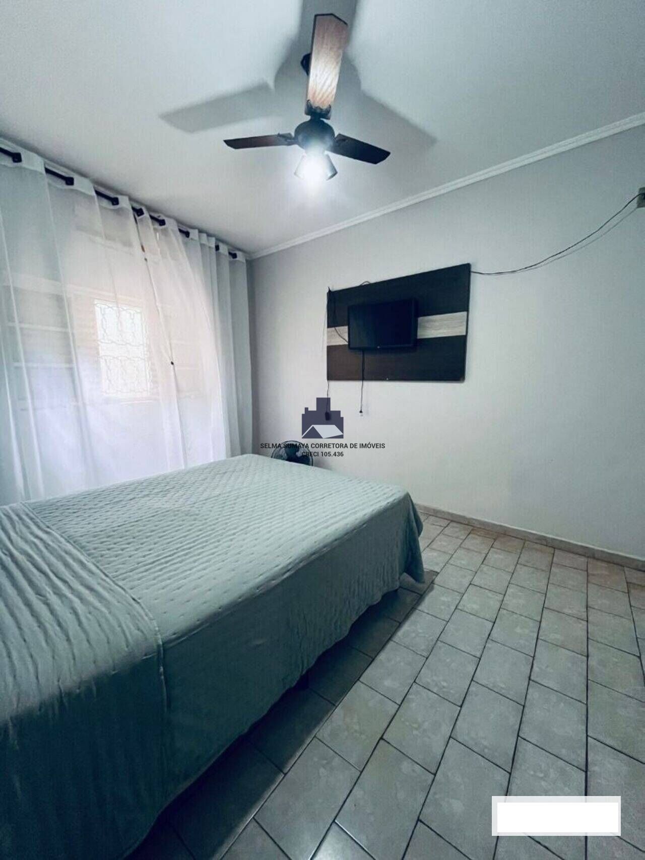 Casa com 3 quartos à venda, 225m² — foto 13 de 15