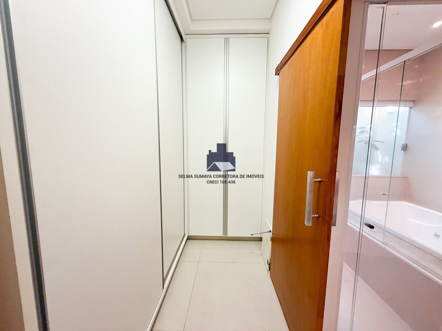 Casa de Condomínio com 5 quartos à venda, 370m² — foto 13 de 19