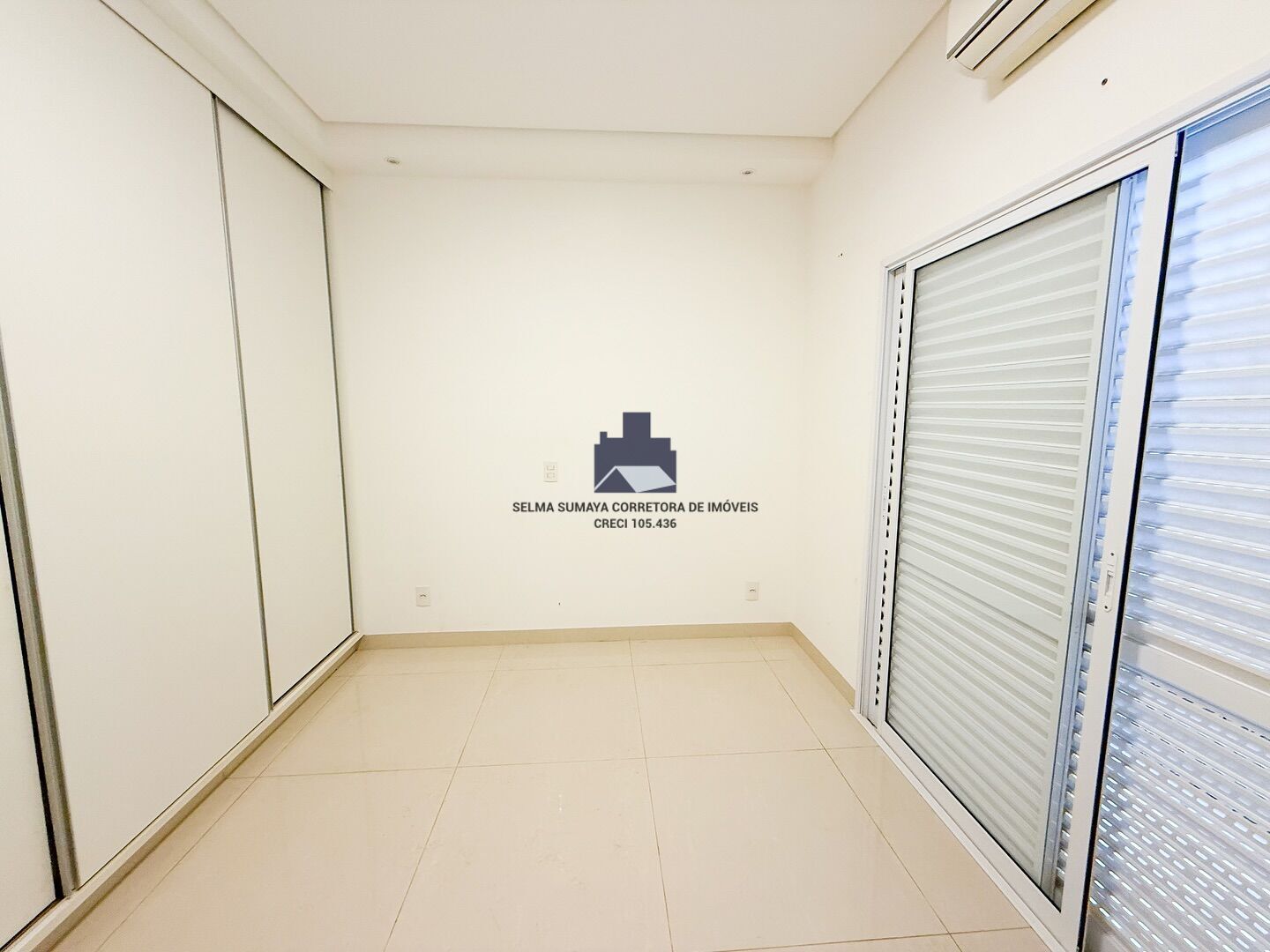 Casa de Condomínio com 5 quartos à venda, 370m² — foto 14 de 19