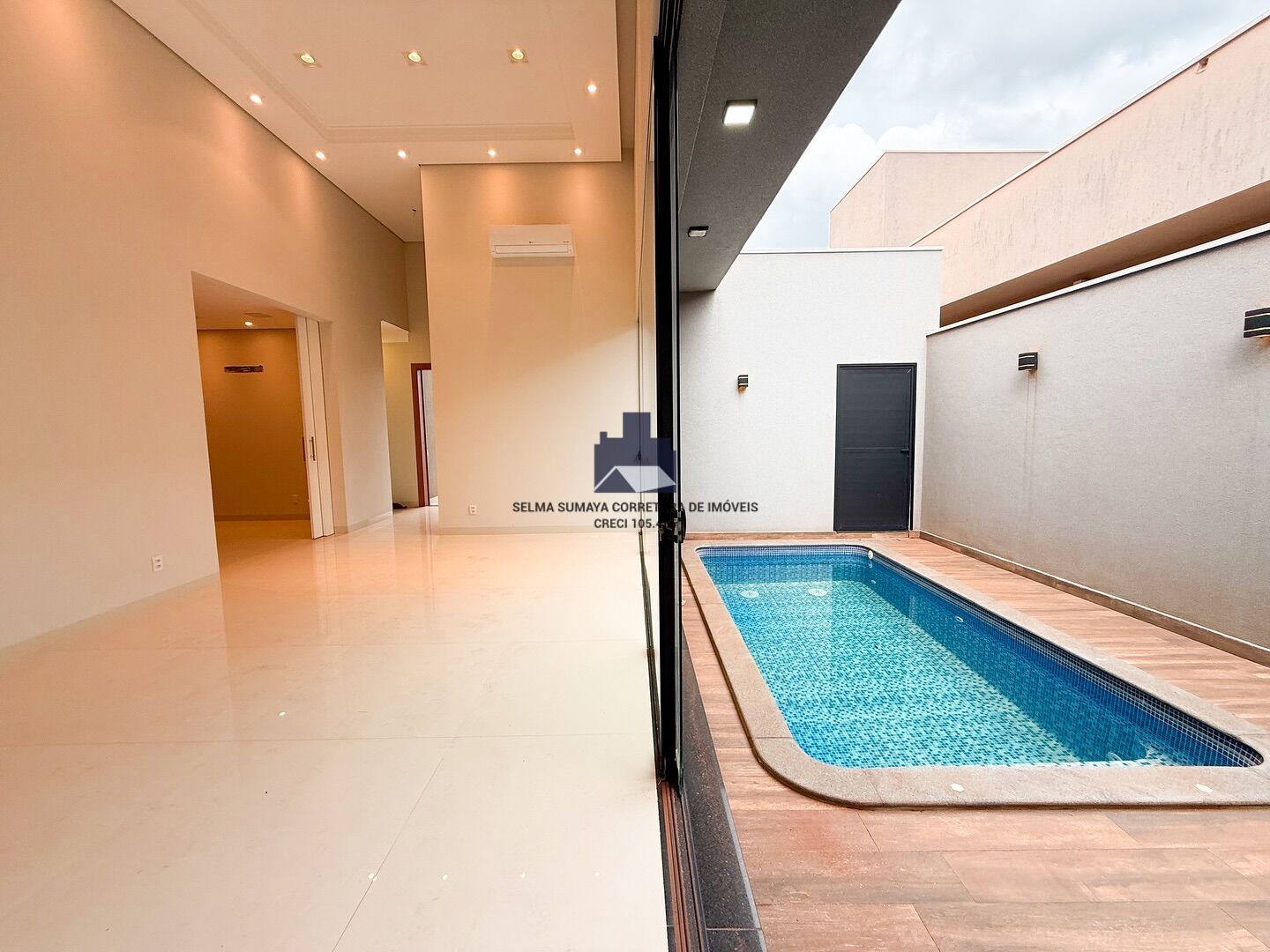 Casa de Condomínio com 3 quartos à venda, 207m² — foto 9 de 20