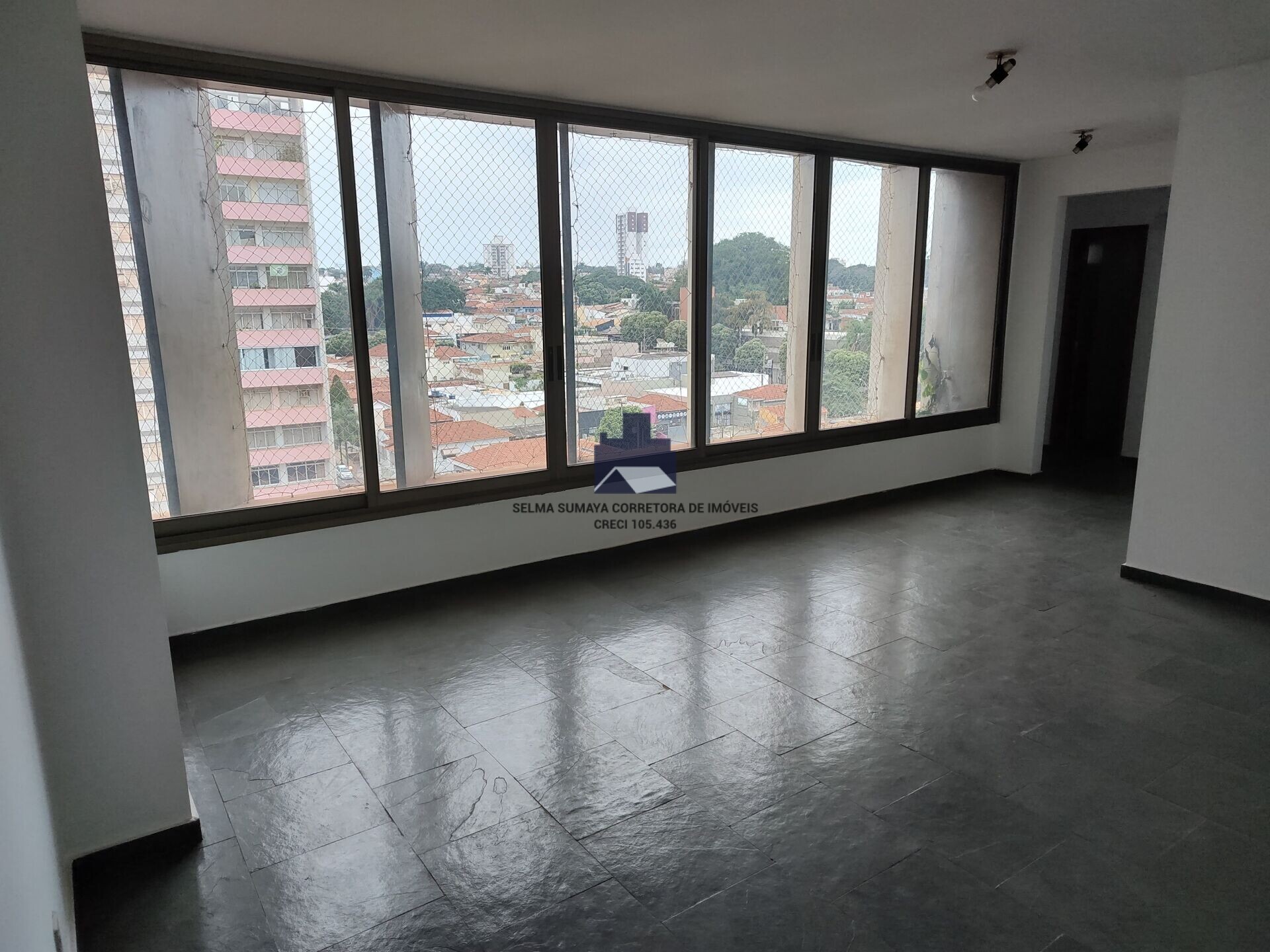 Apartamento com 4 quartos à venda, 230m² — foto 4 de 32