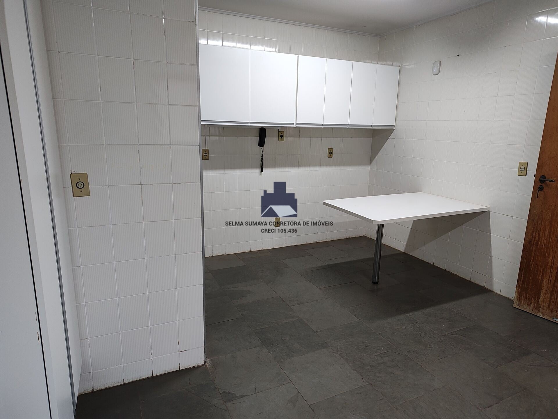 Apartamento com 4 quartos à venda, 230m² — foto 14 de 32