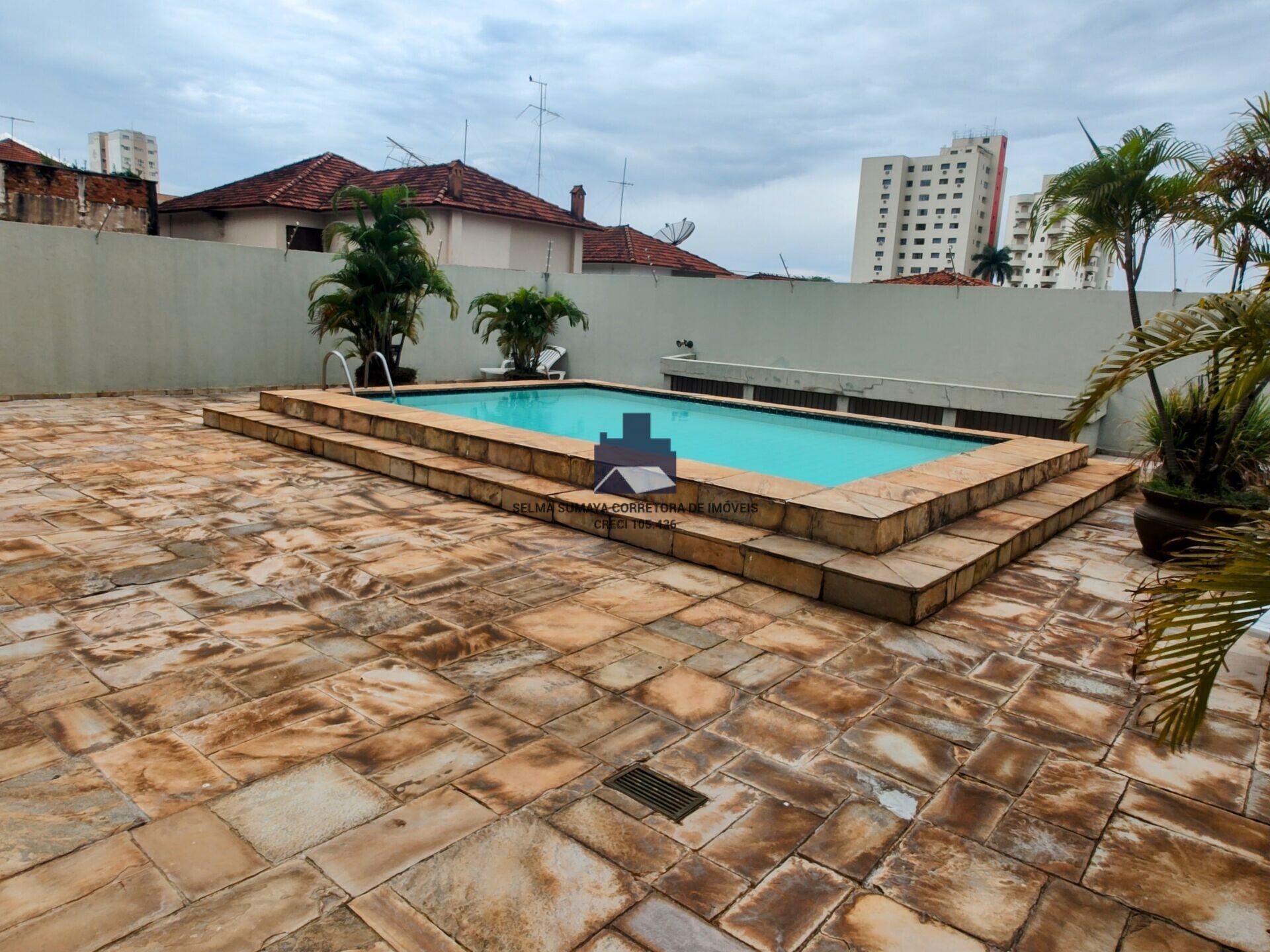 Apartamento com 4 quartos à venda, 230m² — foto 11 de 32