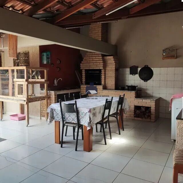 Casa com 3 quartos à venda, 188m² — foto 5 de 17