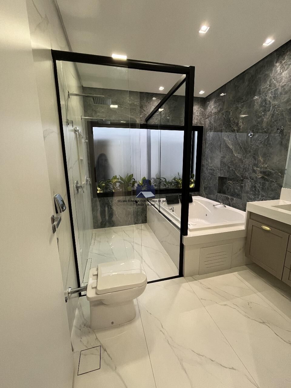 Casa de Condomínio com 3 quartos à venda, 220m² — foto 6 de 25