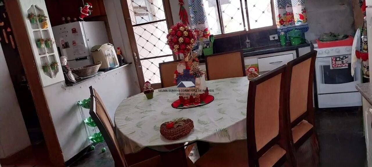 Casa com 3 quartos à venda, 230m² — foto 10 de 13