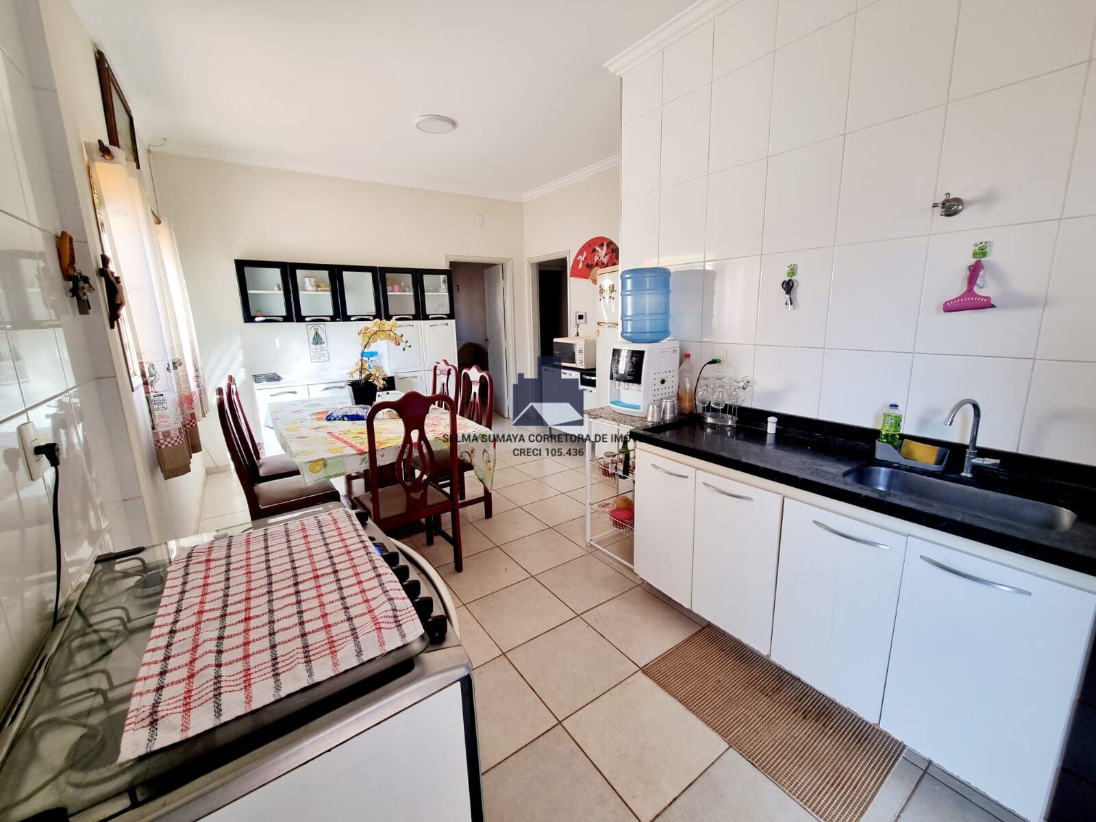 Casa com 3 quartos à venda, 165m² — foto 6 de 8