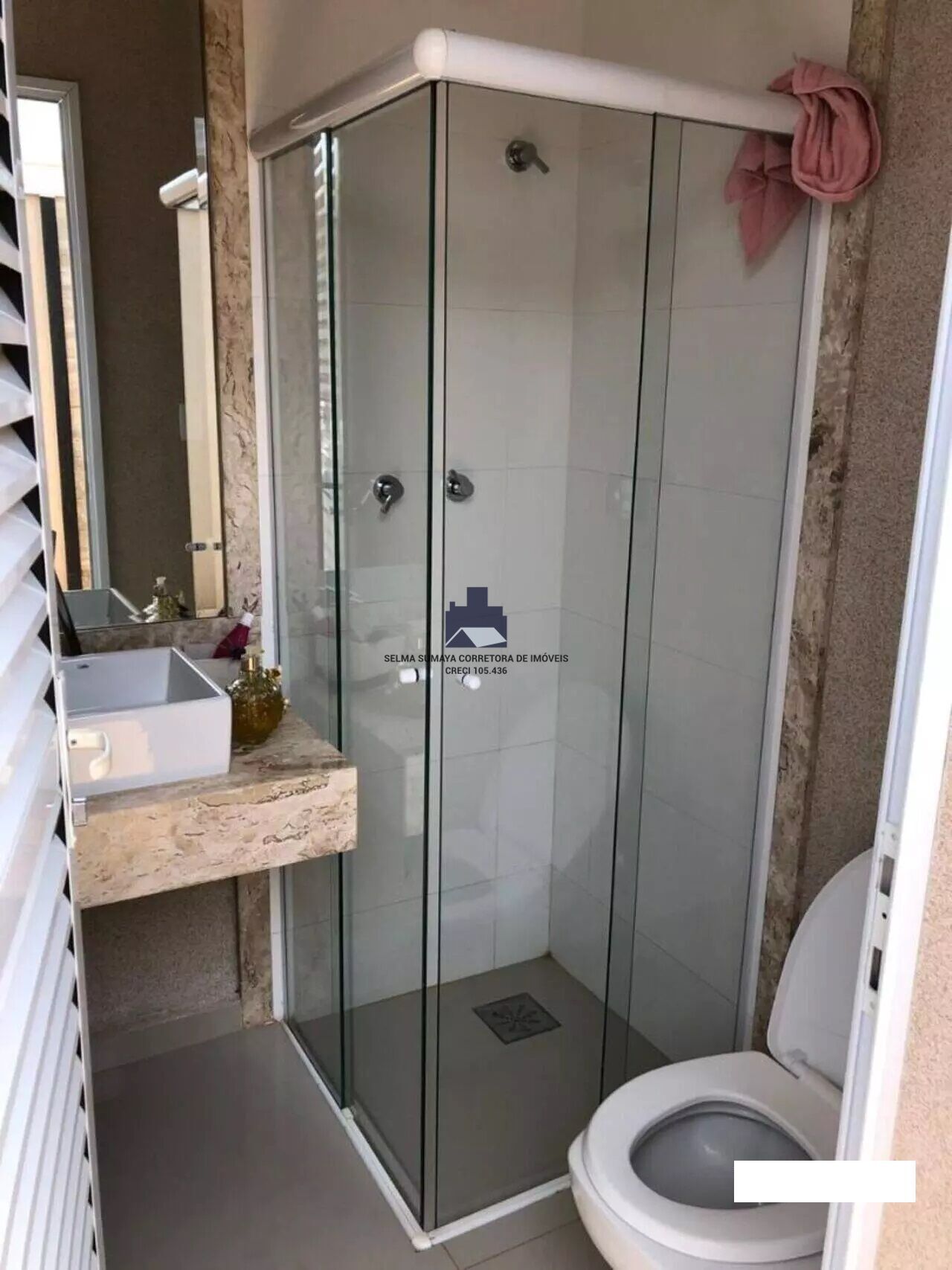 Casa de Condomínio com 3 quartos à venda, 240m² — foto 22 de 26