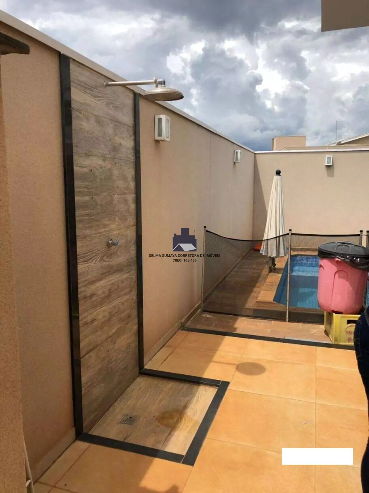Casa de Condomínio com 3 quartos à venda, 240m² — foto 25 de 26