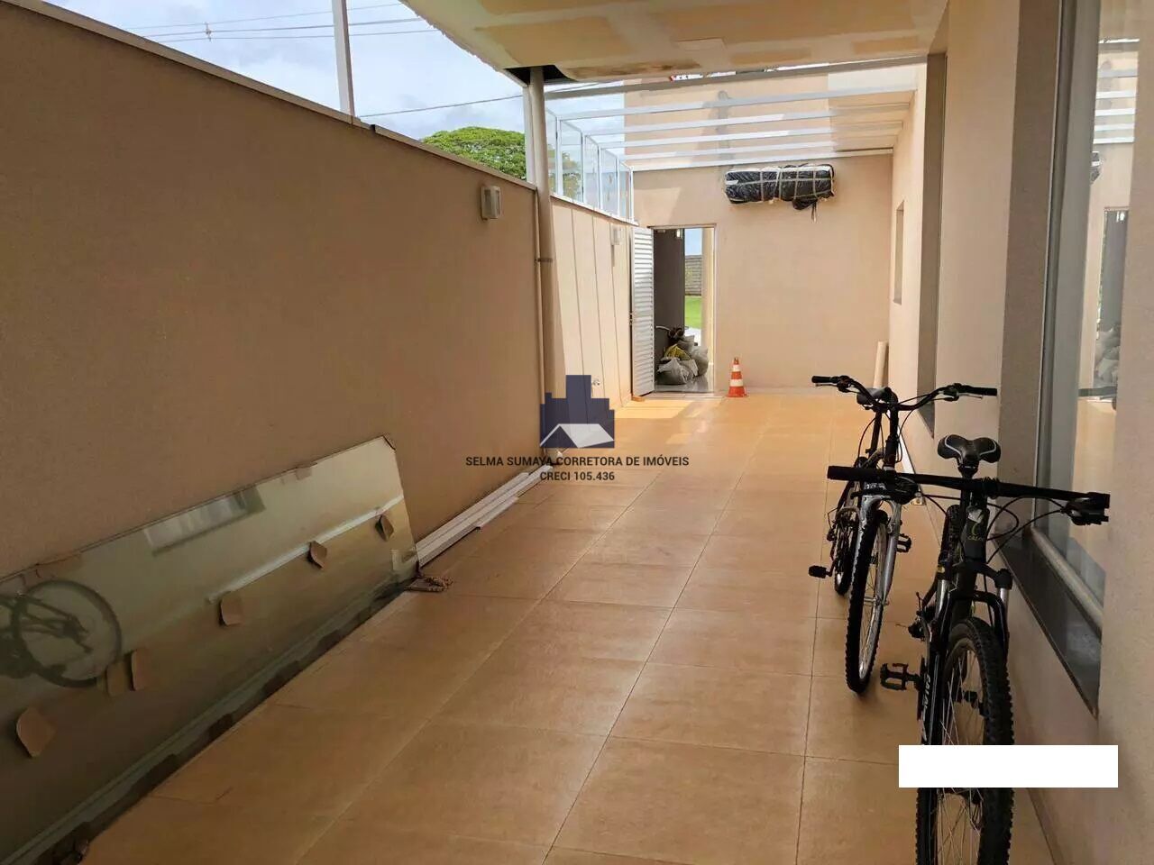 Casa de Condomínio com 3 quartos à venda, 240m² — foto 15 de 26