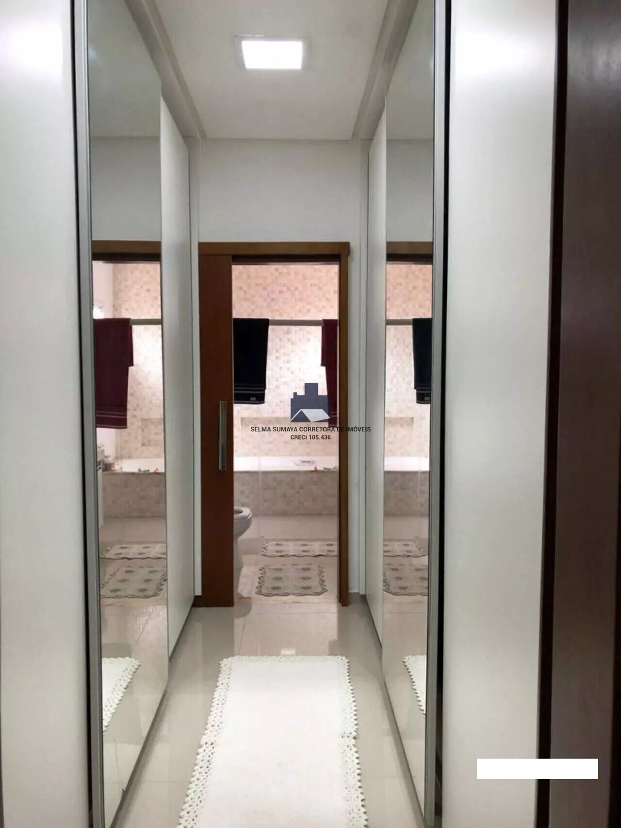 Casa de Condomínio com 3 quartos à venda, 240m² — foto 11 de 26
