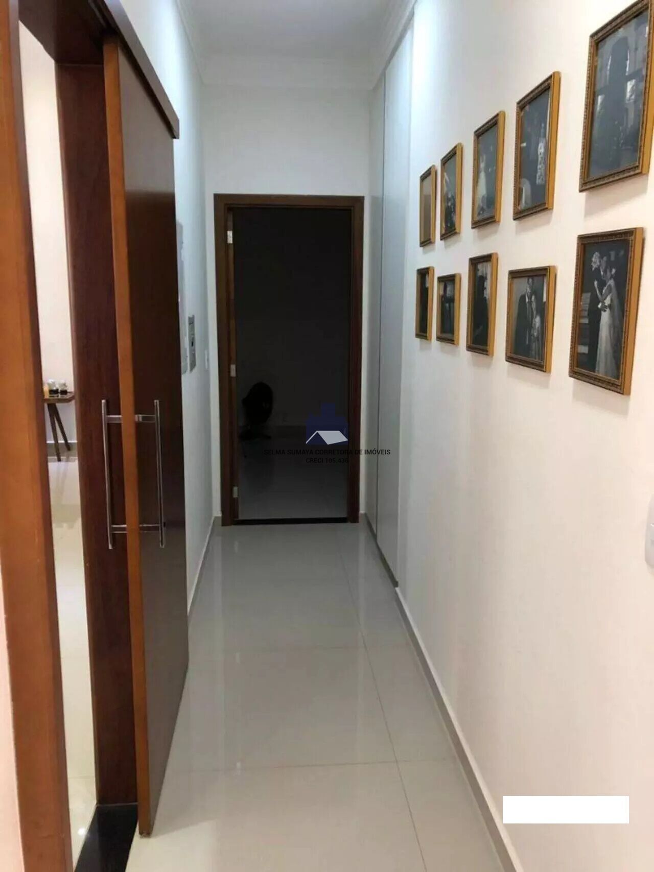 Casa de Condomínio com 3 quartos à venda, 240m² — foto 12 de 26