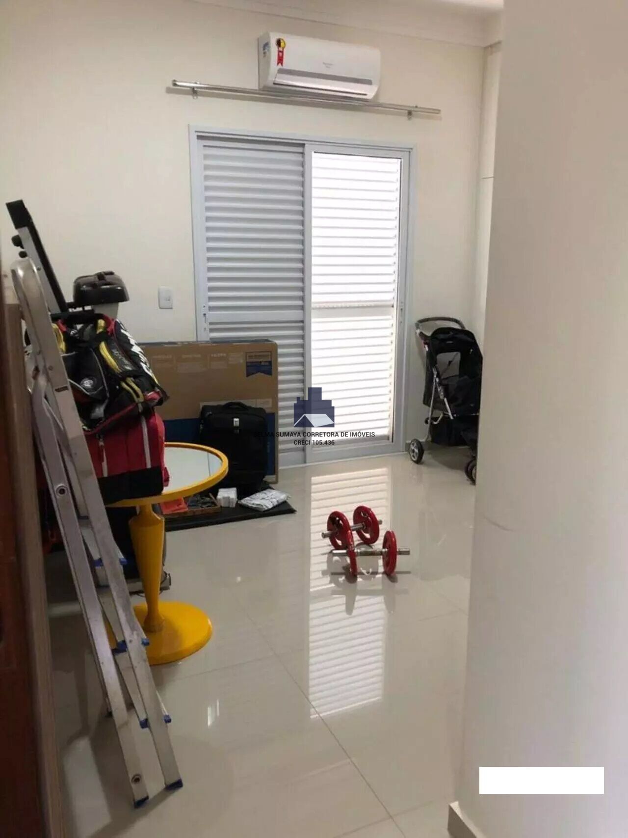 Casa de Condomínio com 3 quartos à venda, 240m² — foto 18 de 26