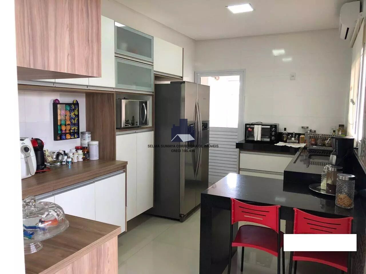 Casa de Condomínio com 3 quartos à venda, 240m² — foto 4 de 26