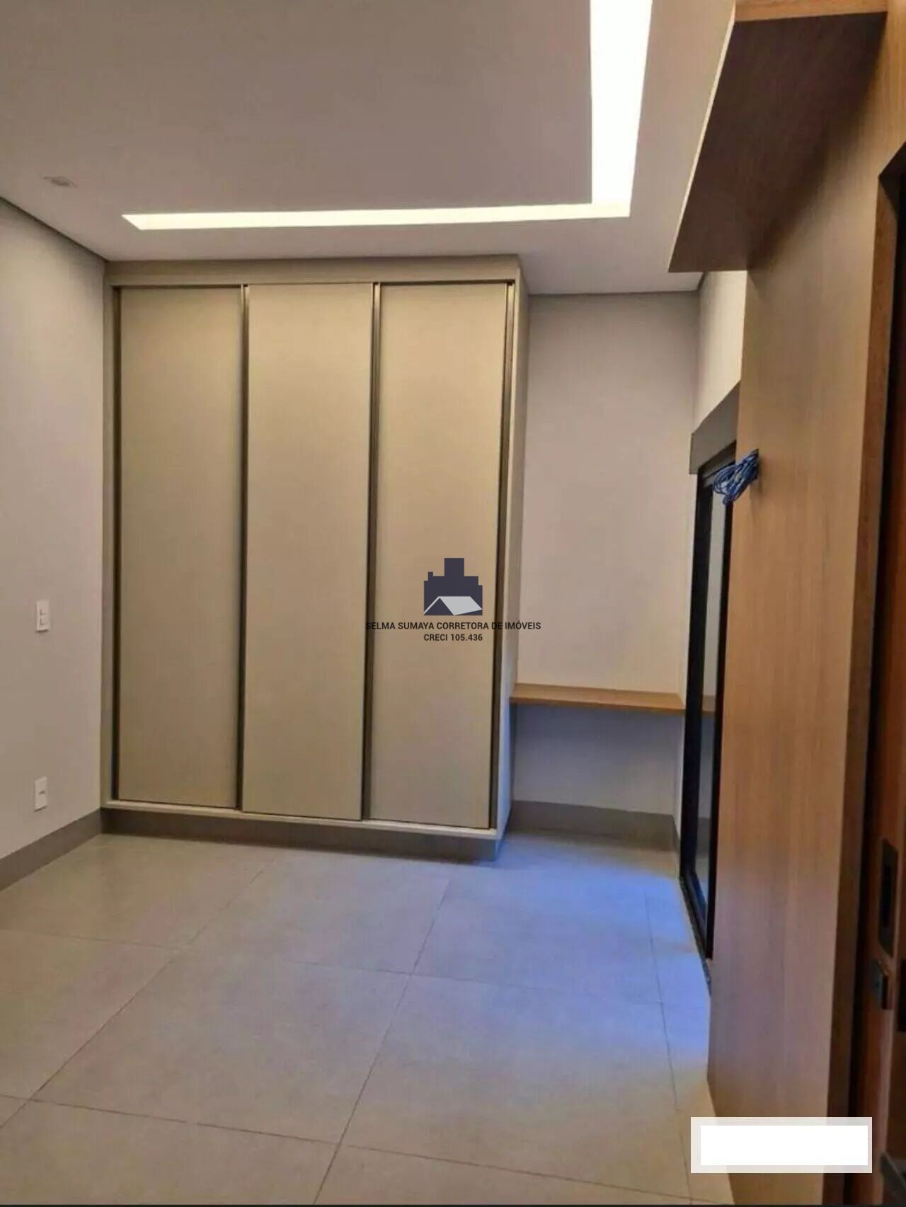 Casa de Condomínio com 4 quartos à venda, 240m² — foto 6 de 7
