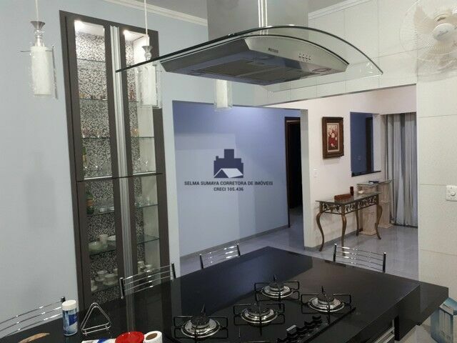 Casa com 3 quartos à venda, 230m² — foto 11 de 19