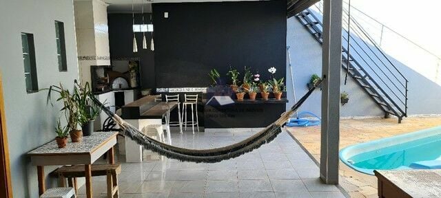 Casa com 3 quartos à venda, 230m² — foto 9 de 19