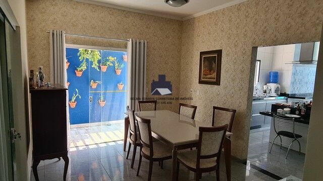Casa com 3 quartos à venda, 230m² — foto 10 de 19