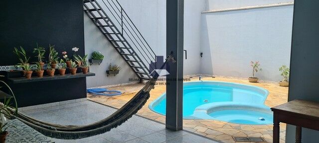 Casa com 3 quartos à venda, 230m² — foto 8 de 19