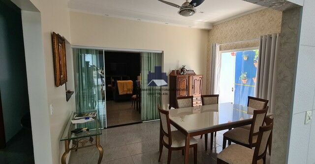 Casa com 3 quartos à venda, 230m² — foto 7 de 19