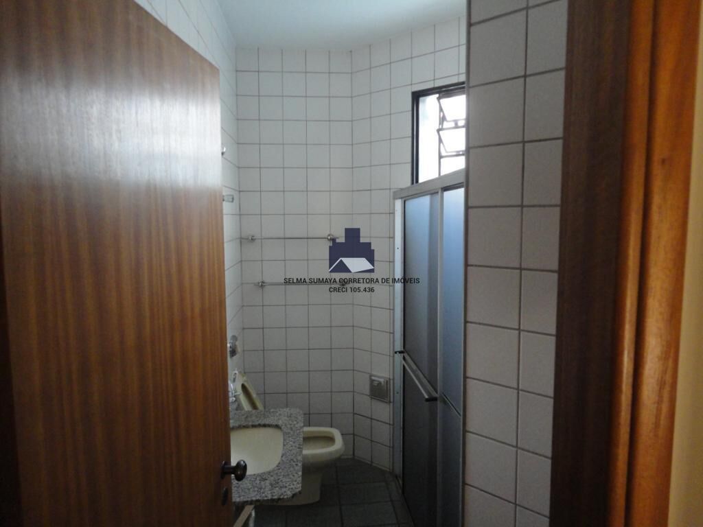 Casa com 3 quartos à venda, 260m² — foto 16 de 24