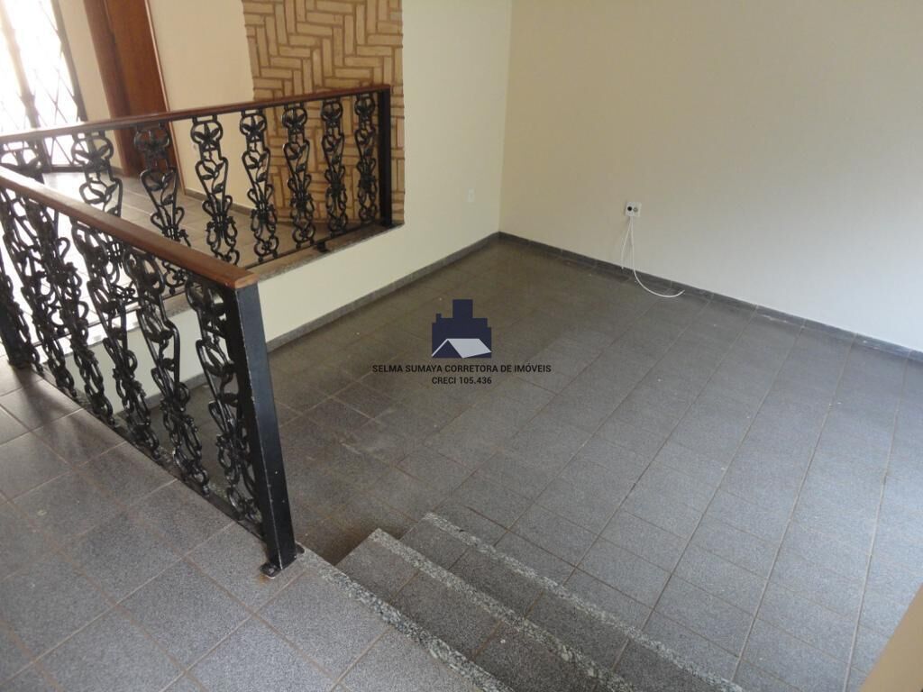 Casa com 3 quartos à venda, 260m² — foto 14 de 24
