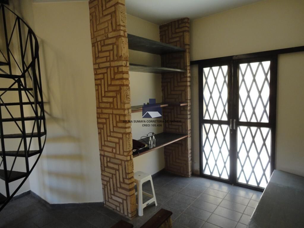 Casa com 3 quartos à venda, 260m² — foto 8 de 24