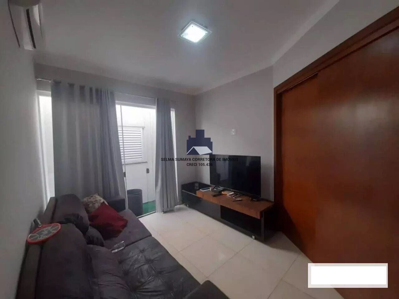 Casa de Condomínio com 3 quartos à venda, 219m² — foto 4 de 21