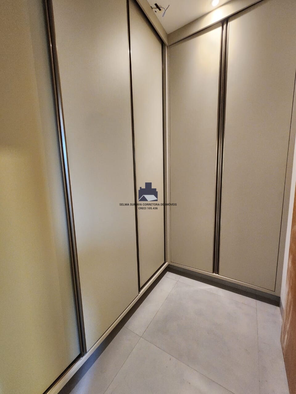 Casa de Condomínio com 3 quartos à venda, 200m² — foto 8 de 15