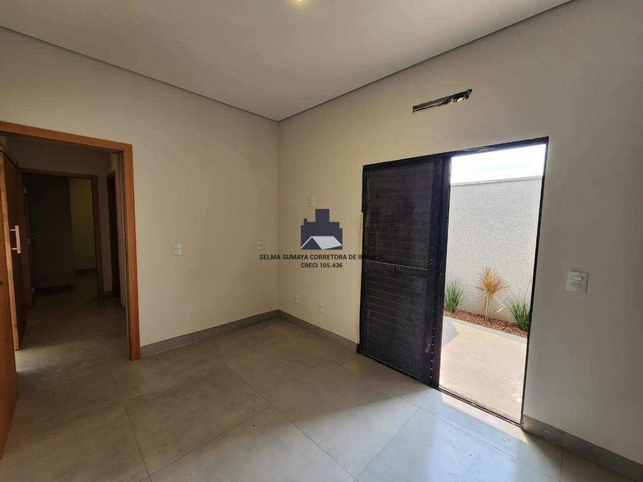 Casa de Condomínio com 3 quartos à venda, 200m² — foto 9 de 15