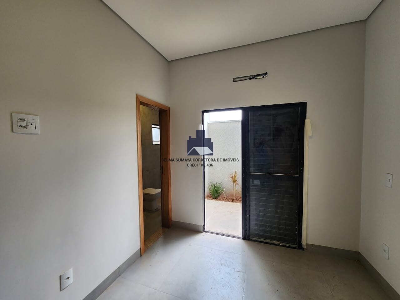 Casa de Condomínio com 3 quartos à venda, 200m² — foto 13 de 15
