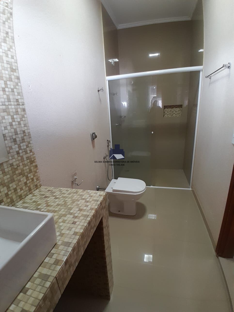 Casa com 3 quartos à venda, 245m² — foto 12 de 23