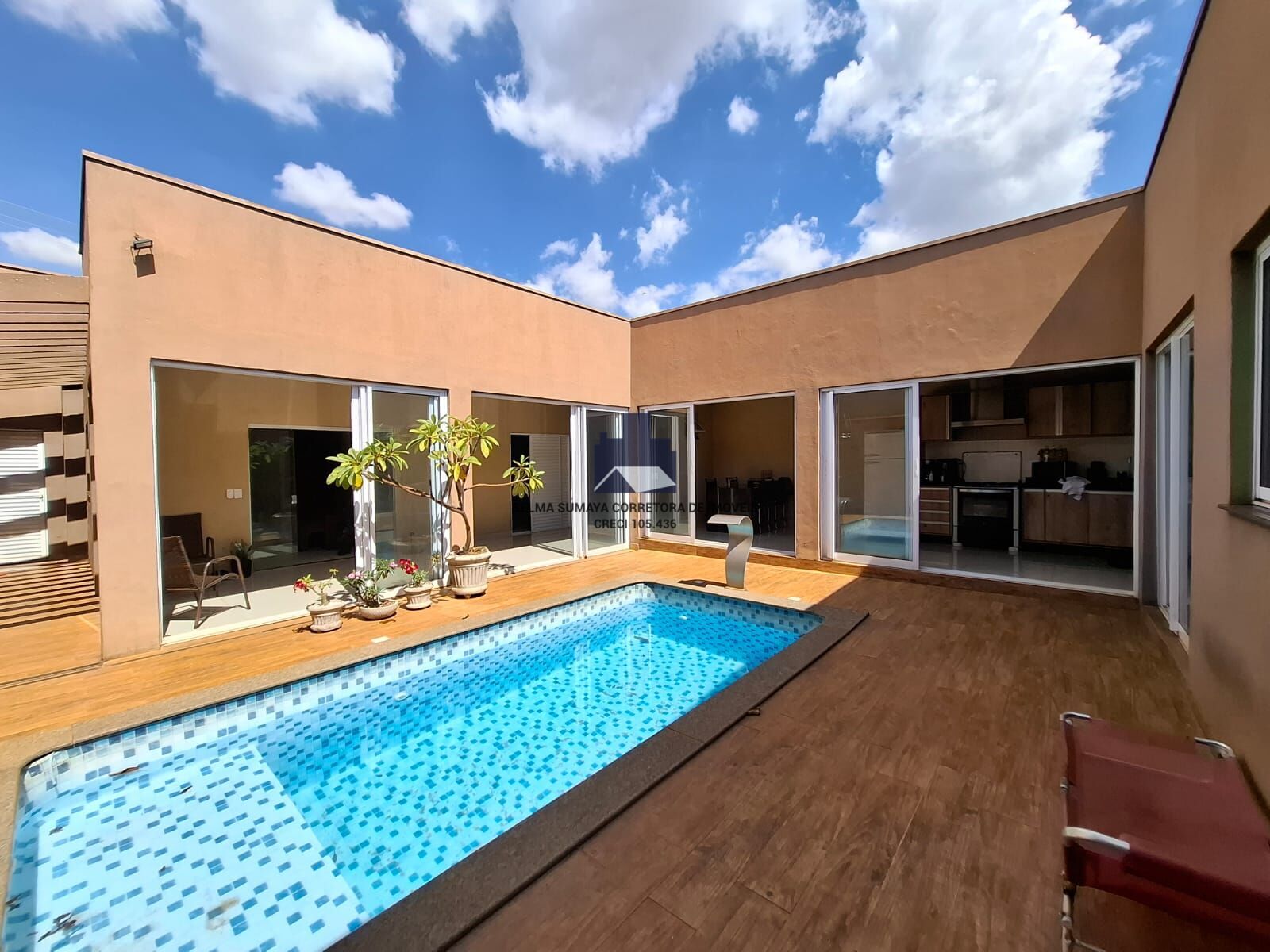 Casa de Condomínio com 3 quartos à venda, 216m² — foto 9 de 23