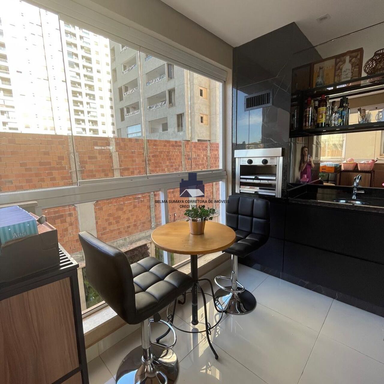 Apartamento com 2 quartos à venda, 70m² — foto 4 de 10
